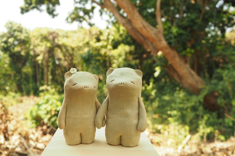 Cuple Bears Holding hand Ceramics  - Items for Display - Pottery Brown