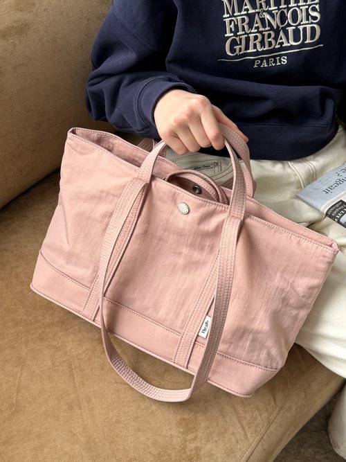 The Ally from Korea | MOLLY BAG with makeup pouch | Pink