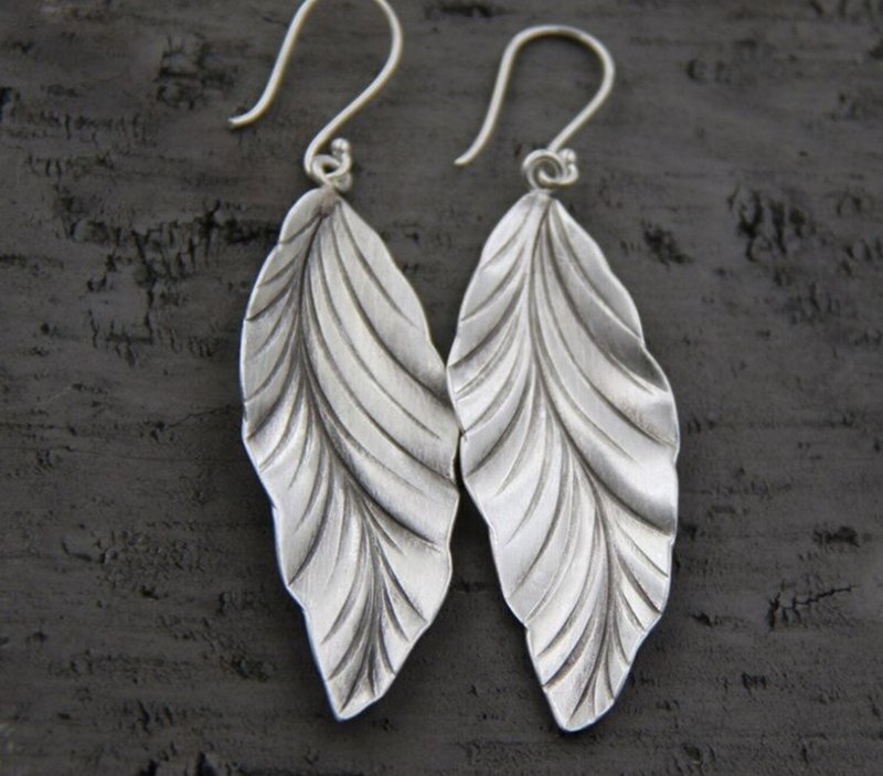 Real S925 Vulcanized Thai Silver Personalized Leaves Designer Dangle Earrings - 耳環/耳夾/耳骨夾 - 純銀 銀色
