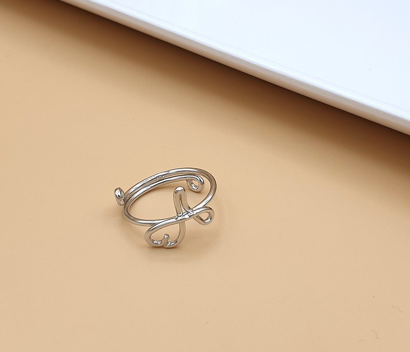 Minimal Silver "A" alphabet ring - free size - gift for her - 戒指 - 純銀 銀色