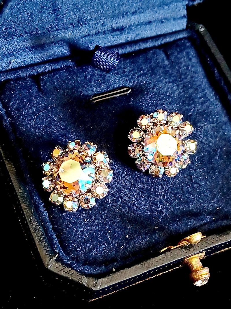 vintage jewelry  奧地利 典雅極光萊茵鑽 夾式耳環 - 耳環/耳夾/耳骨夾 - 其他金屬 