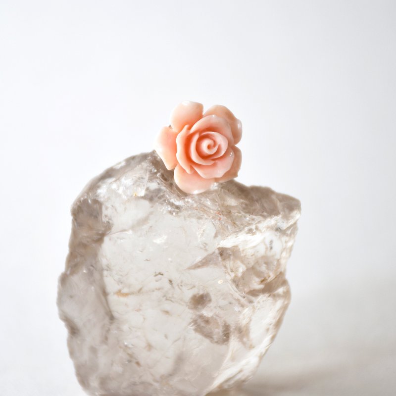 Handmade powder pressure rouge pink rose with 925 silver brooch - เข็มกลัด - โลหะ สึชมพู