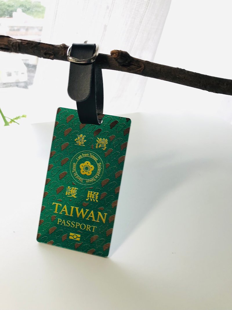 I am a Taiwanese new passport Acrylic luggage tag travel Taiwan identification Taiwan stamp - Luggage Tags - Acrylic 