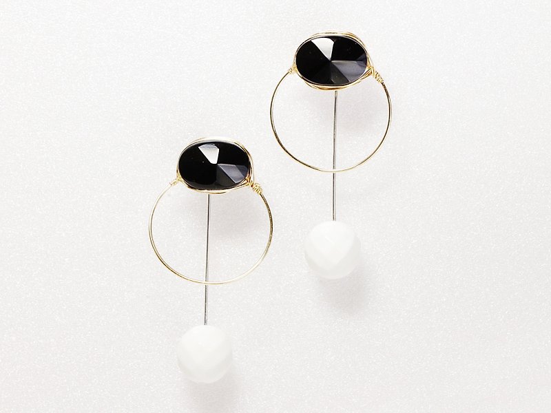 14 kgf × silver 925 Black wrap 2 way pierced earrings - Earrings & Clip-ons - Gemstone Black