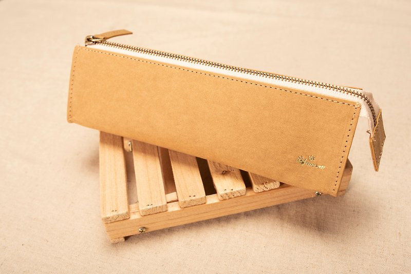 Universal pencil case tool bag cosmetic bag original beautiful series so beautiful - กล่องดินสอ/ถุงดินสอ - กระดาษ สีกากี