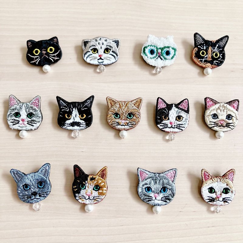 猫刺繍ブローチ　CAT Embroidery Brooch - ブローチ - コットン・麻 オレンジ