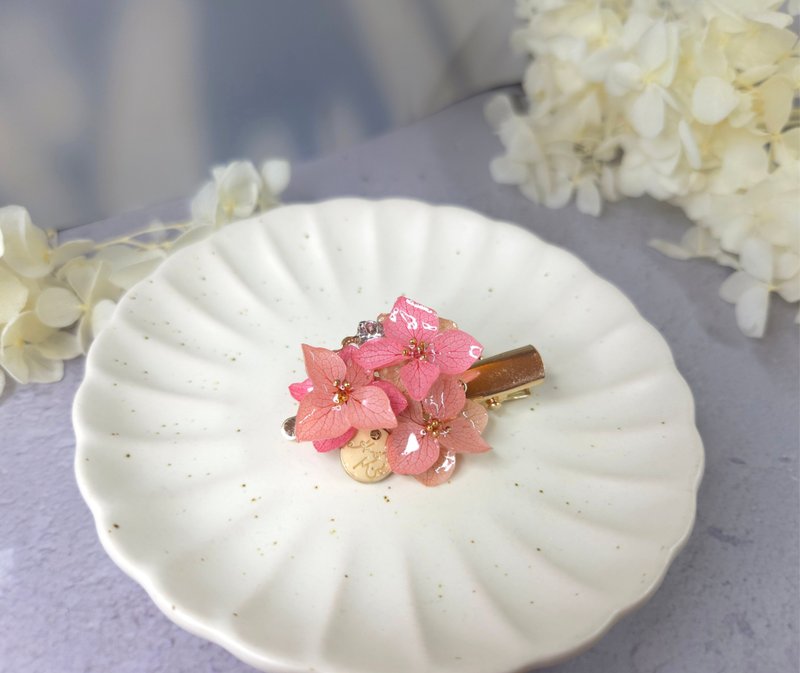 Dream Garden Hydrangea Preserved Flower Hairpin Kyoto Edition - Hair Accessories - Plants & Flowers 