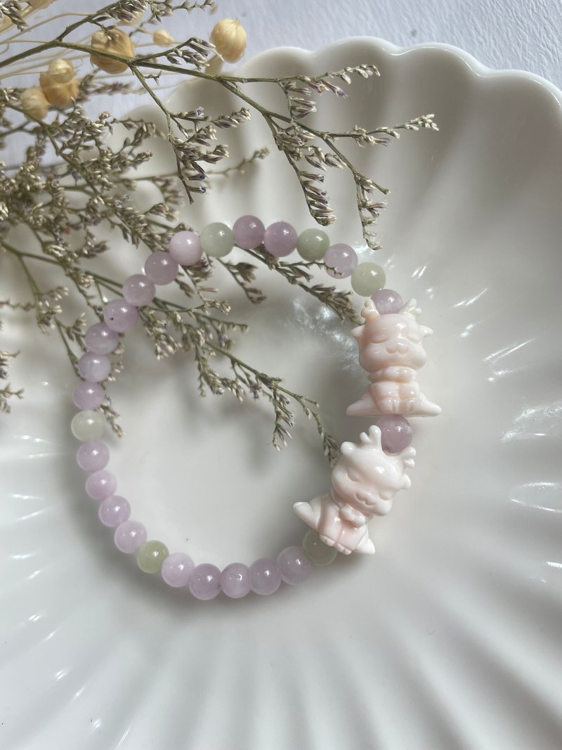 Nara Fawn Spring Wisteria Queen Shell Purple Kunzite Green Kunzite Bracelet Bracelet - สร้อยข้อมือ - คริสตัล 