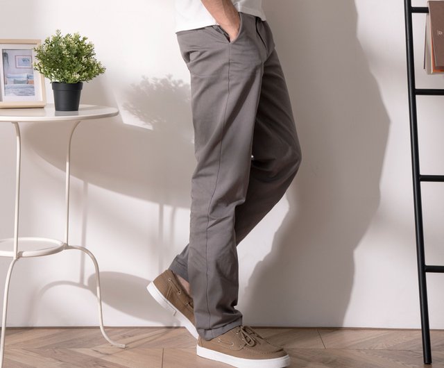 lim home カーキパンツストレートパンツ！色が素敵です。 異素材カーゴパンツ