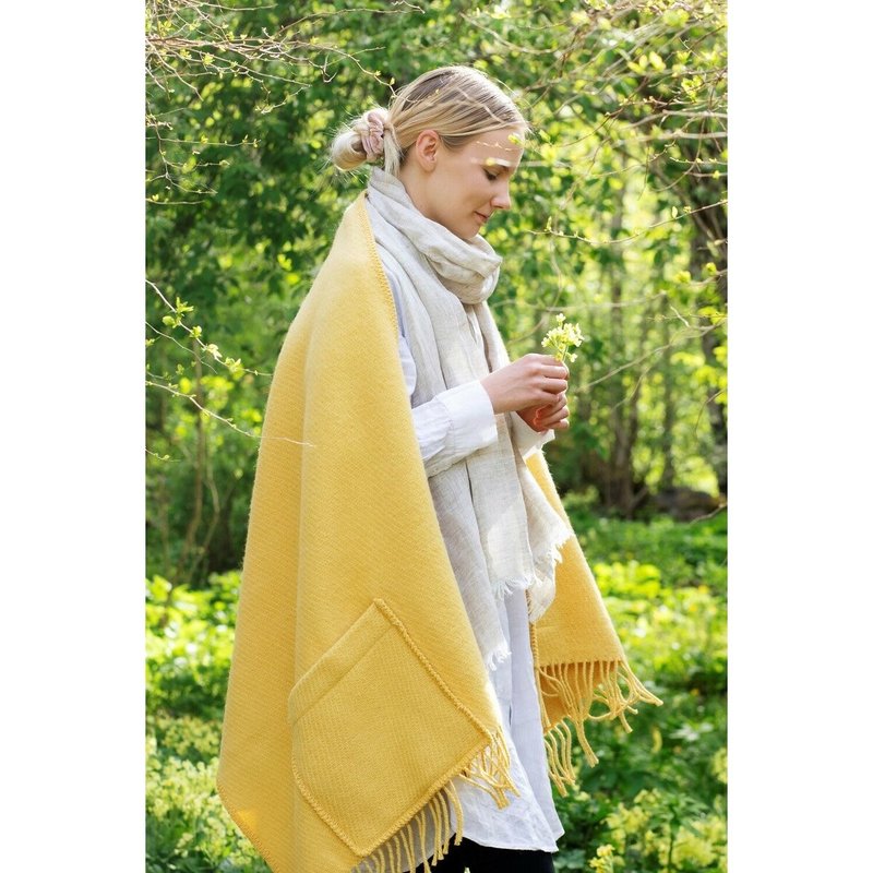 UNI wool pocket shawl (cream yellow) - Knit Scarves & Wraps - Wool Yellow