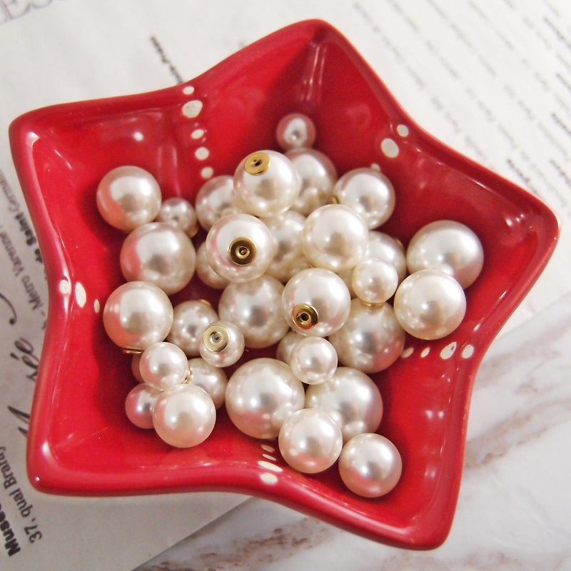 [エリア]プラス購入真珠の耳栓ピンのイヤリング特別★★ - その他 - その他の素材 ホワイト