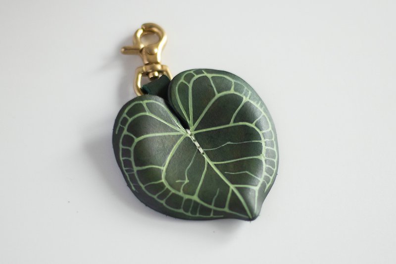 Anthurium clarinervium 圓葉花燭 皮革黃銅掛飾 - 鑰匙圈/鎖匙扣 - 真皮 綠色