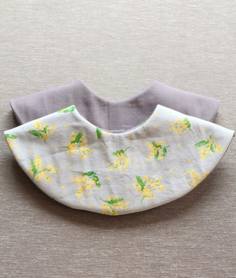 Round bib mimosa pattern - ผ้ากันเปื้อน - ผ้าฝ้าย/ผ้าลินิน หลากหลายสี