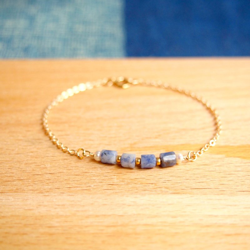 "KeepitPetite" natural temperament • Blue proluta • Mini • Gold-plated bracelet pearl bracelet · gift - Bracelets - Gemstone Blue