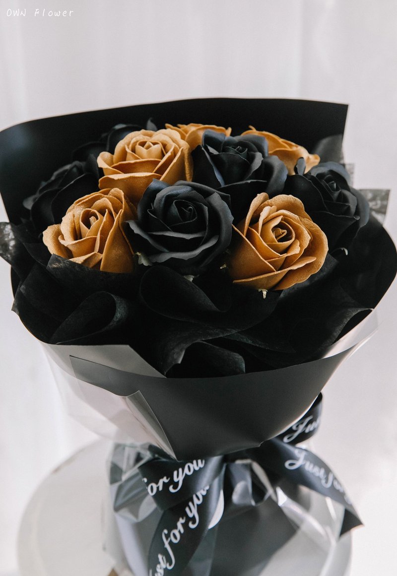 Black rose bouquet/soap flower bouquet/birthday bouquet/valentine's day bouquet/confession bouquet/eternal life bouquet - Dried Flowers & Bouquets - Other Materials Black