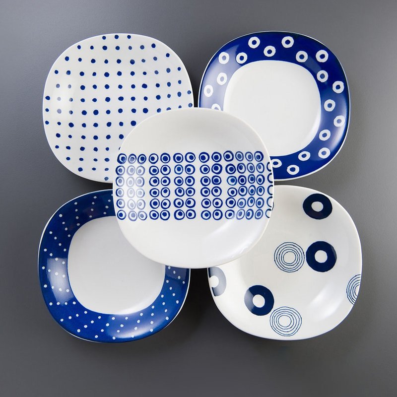 【West Sea Pottery】Hasami Yaki Blue Ball Pattern Lightweight Salad Plate (5 Pieces) - Gift Box Set - Plates & Trays - Other Materials Multicolor