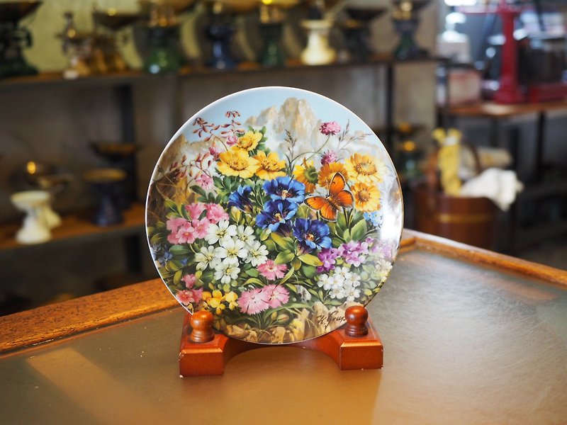 ドイツフュルステンベルク磁器花の装飾のネームプレート「野生美C」 - 小皿 - 磁器 多色