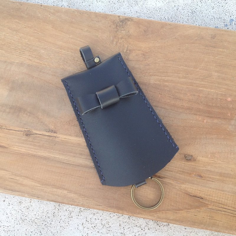 Bowknot key case. Key ring, key, stretchable hand-stitched, genuine leather [leather at the time] black - ที่ห้อยกุญแจ - หนังแท้ สีดำ