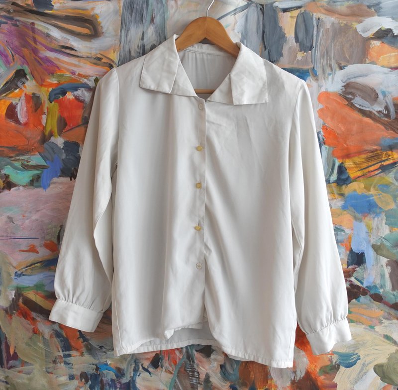 店內多款 白色圓角領復古玳瑁色鈕扣長袖襯衫 日本古著上衣長袖 - 女襯衫 - 其他人造纖維 白色