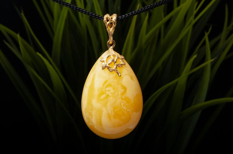 Baltic Amber Landscape Pendant - Embrace the Gift of Nature - Necklaces - Semi-Precious Stones Yellow