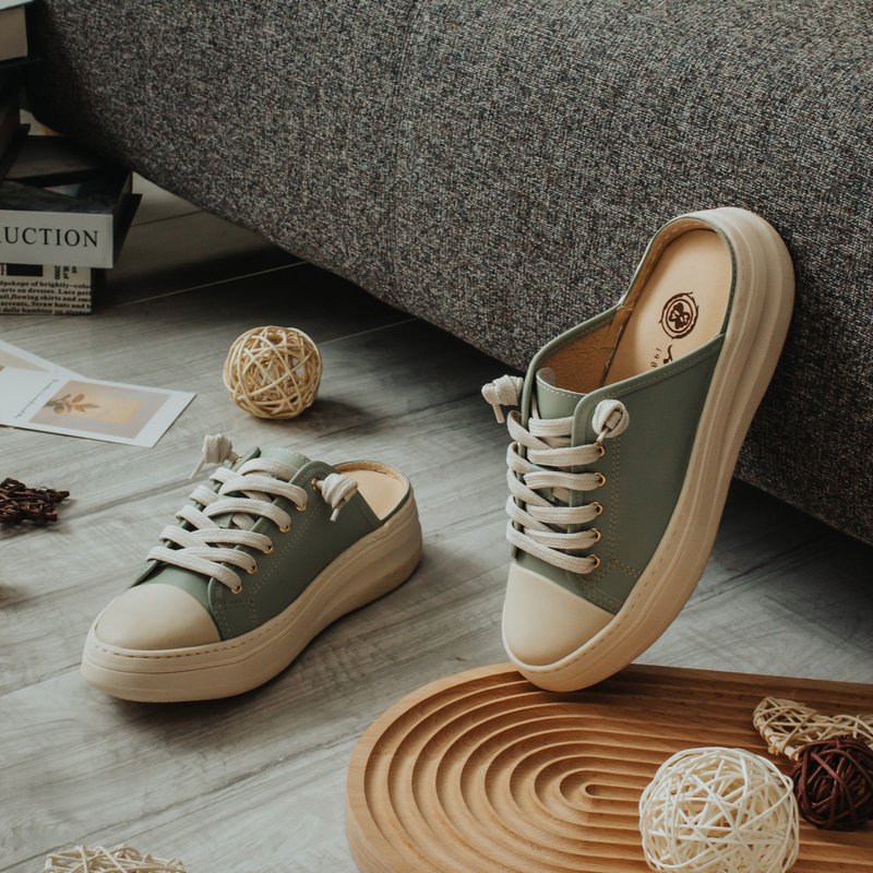 [Retro Literary Youth] MIT comfortable casual shoes. Genuine Leather. Ice blue 8526 - รองเท้าลำลองผู้หญิง - หนังแท้ สีน้ำเงิน