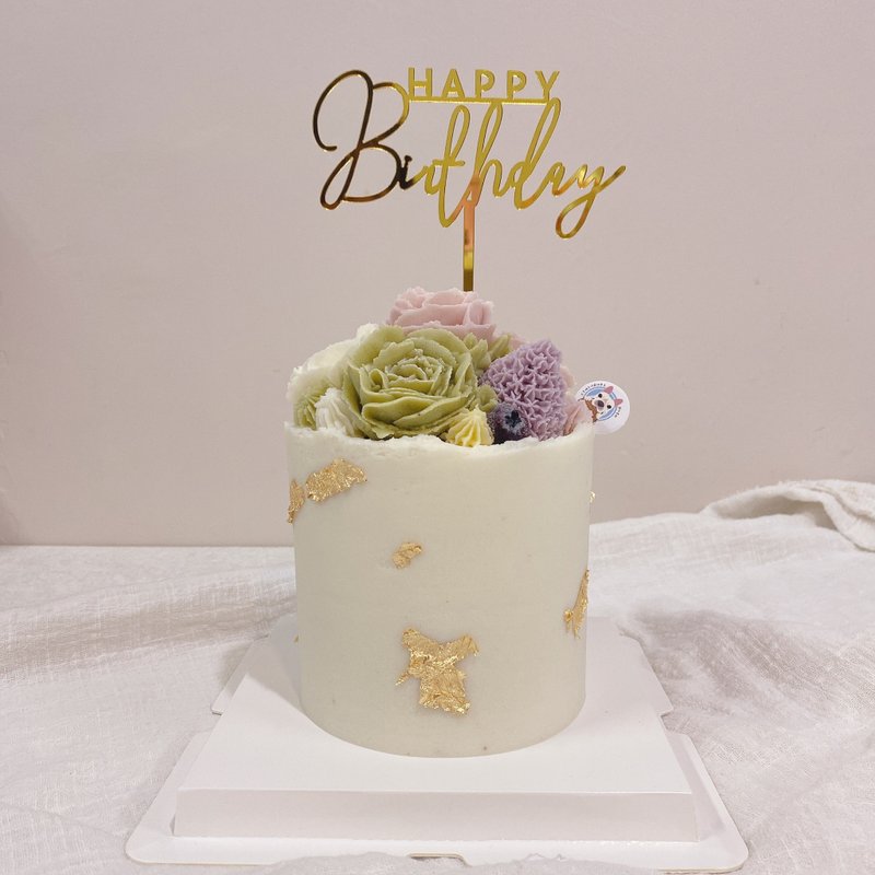 4-inch tall rose bouquet decorating pet cake. Dog birthday cake. Dog cat birthday cake - อาหารแห้งและอาหารกระป๋อง - อาหารสด 