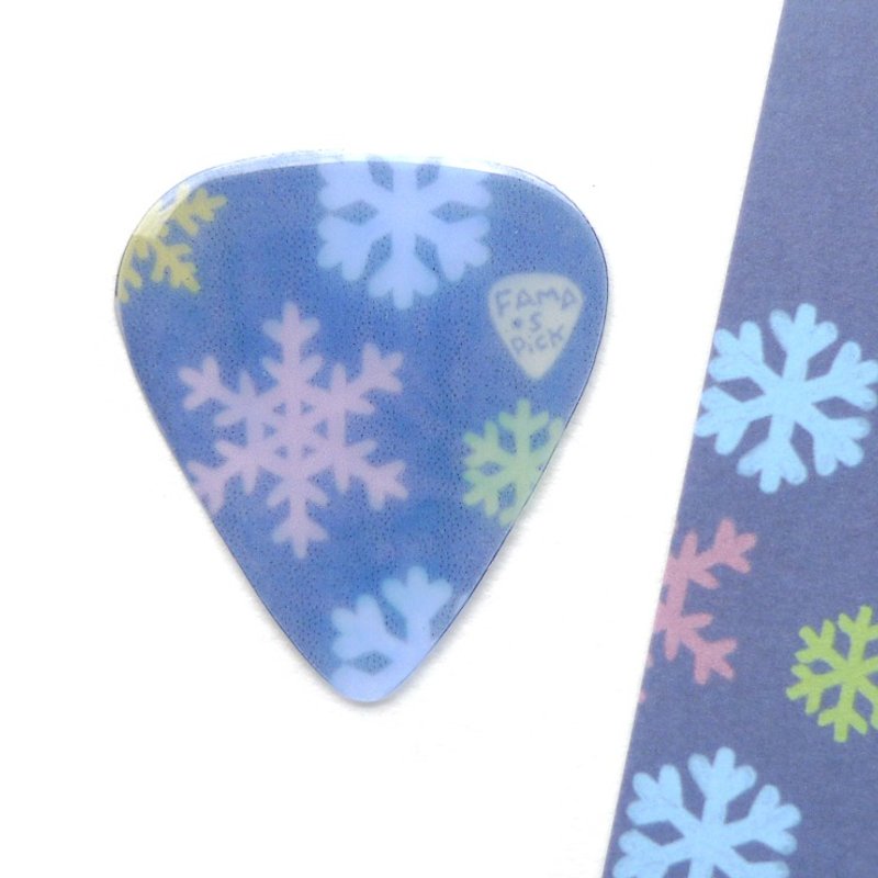 2016限定版のクリスマスプレゼント❆FaMa‧sは、ギターの破片をピック - 雪片を - ネックレス - その他の素材 ブルー