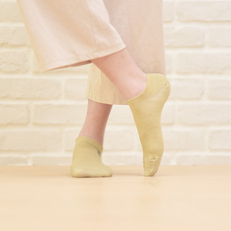 棉．麻 襪子 卡其色 - CuCare銅纖醫用輔助襪 - 腳踝襪