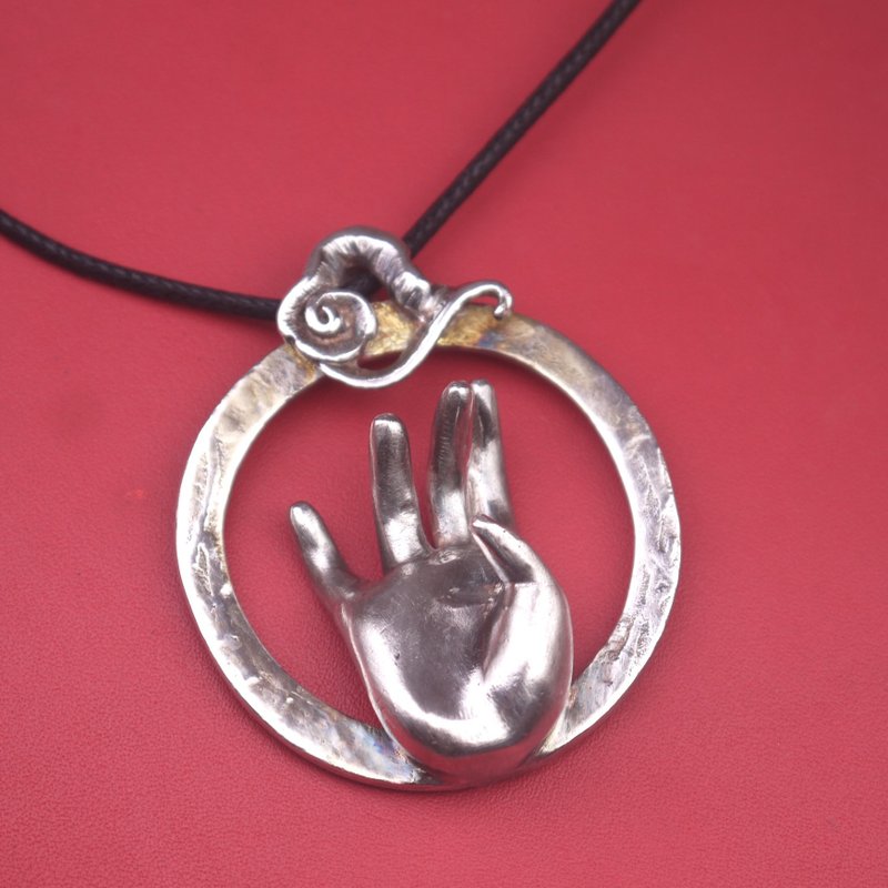 純銀佛手雕塑掛墜 - 項鍊 - 純銀 