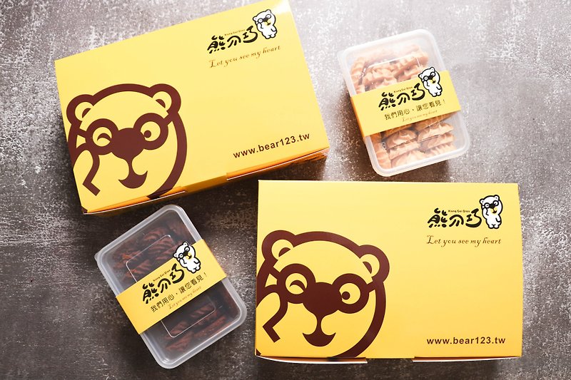 Original Chocolate Chip Cookie Gift Box Taichung Souvenir Xiong Jieqiao - Handmade Cookies - Other Materials Yellow