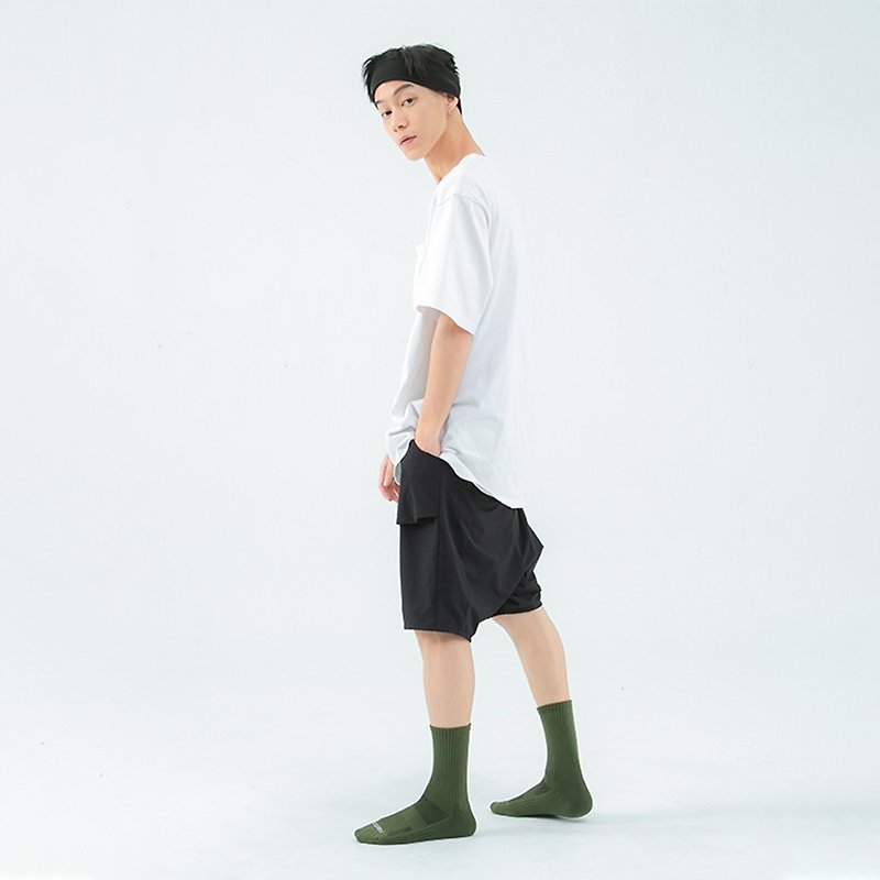 【FOOTER】極簡素色主義者襪-軍綠(男襪/L、XL) - 襪子 - 棉．麻 綠色