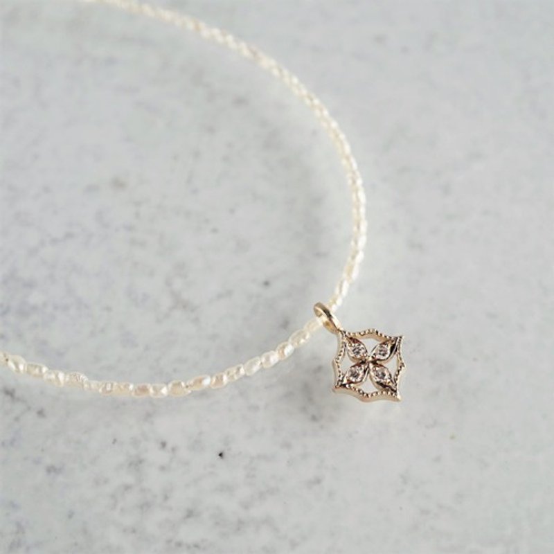 4 petal flower necklace Ⅰ [P064K10YG(NS)] - 項鍊 - 其他金屬 