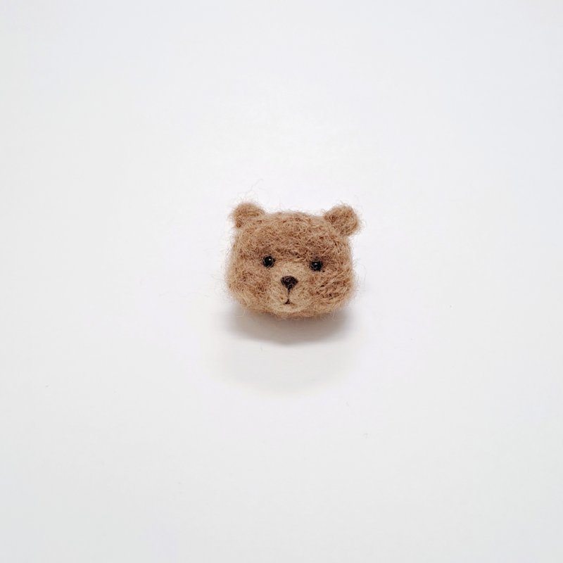 Wool felt wool felt brooch frizzy brown bear head pin - Brooches - Wool Brown