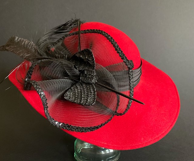 アンティーク帽子/レッドウールと羽飾りの古い帽子 - ショップ lillico