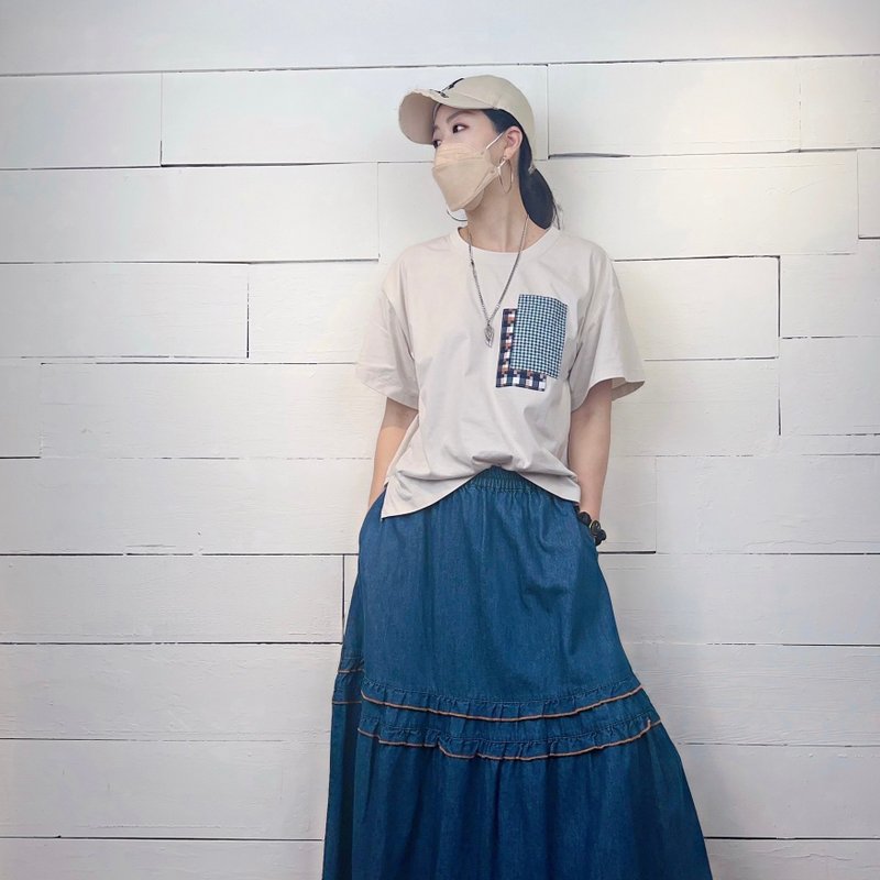 杏 - 側開衩不規則拼格T #U1177 - 女上衣/長袖上衣 - 棉．麻 卡其色