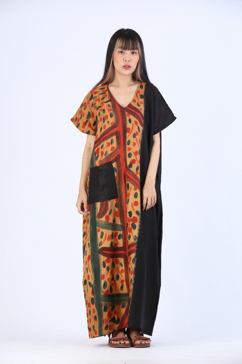 Kaftan Silk Linen V Nack Hand Paint Free Size - 洋裝/連身裙 - 棉．麻 咖啡色