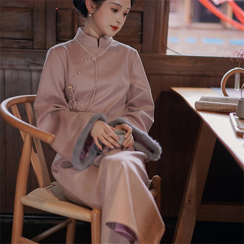 Zi Yan Pink Purple Improved Cheongsam Long Sleeve Autumn and Winter New Chinese Dress Retro Elegant Thickened Dress - กี่เพ้า - เส้นใยสังเคราะห์ สึชมพู