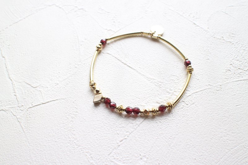 Garnet Princess- Garnet brass bracelet - Bracelets - Gemstone Multicolor