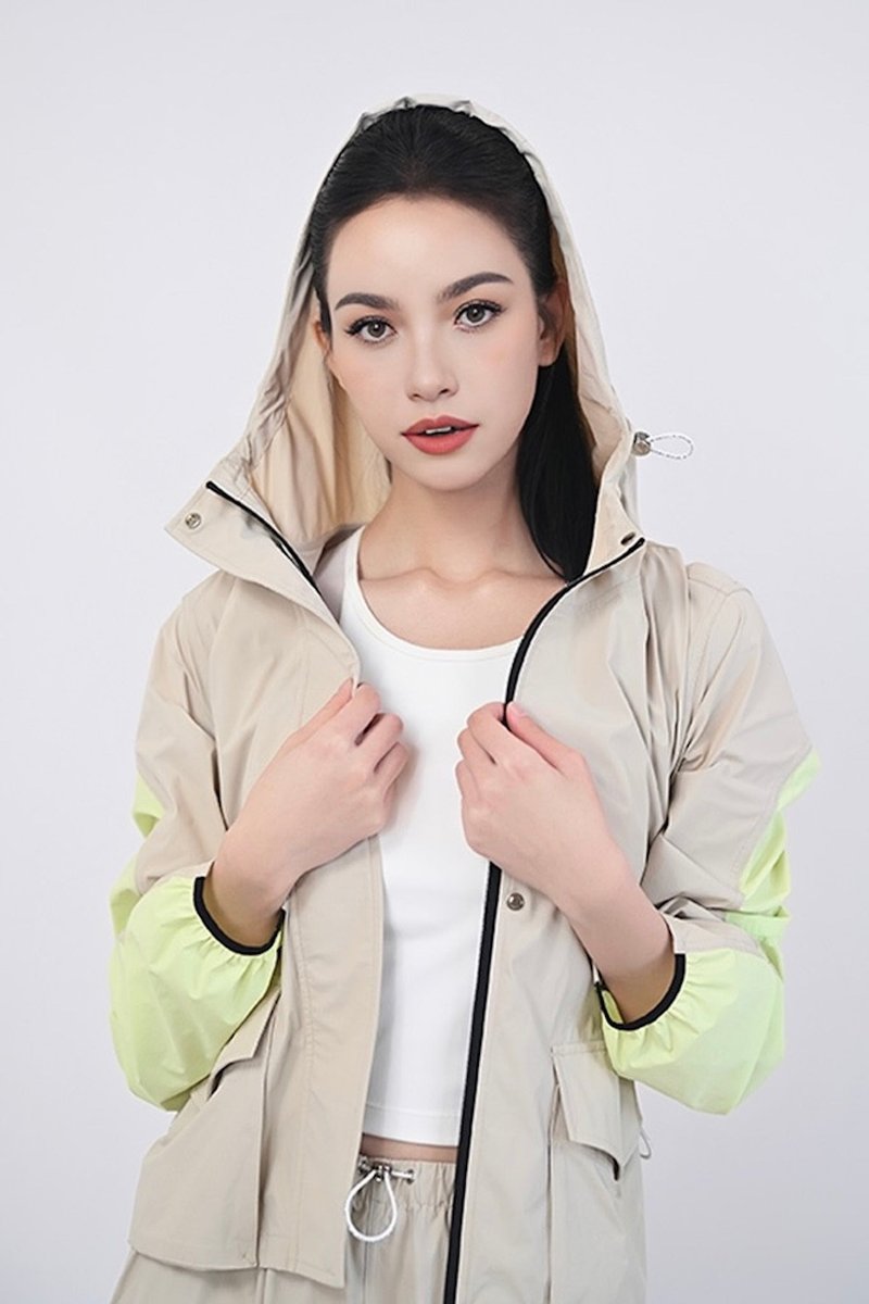 UPF 50+ Luxe Coat - 女運動上衣/背心 - 其他材質 