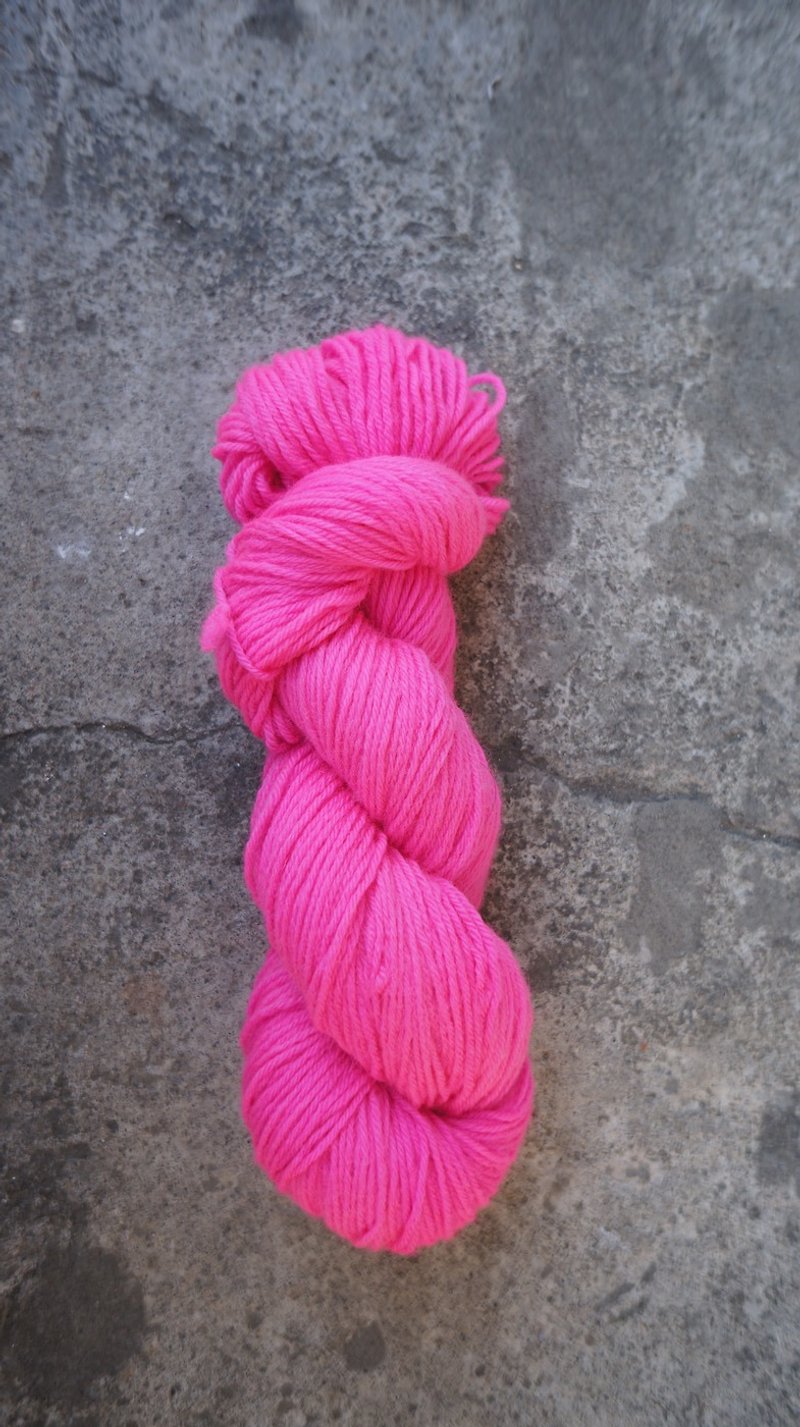 Hand-dyed lines. Bright pink. 100% blue face sheep (Sport) - Knitting, Embroidery, Felted Wool & Sewing - Wool 