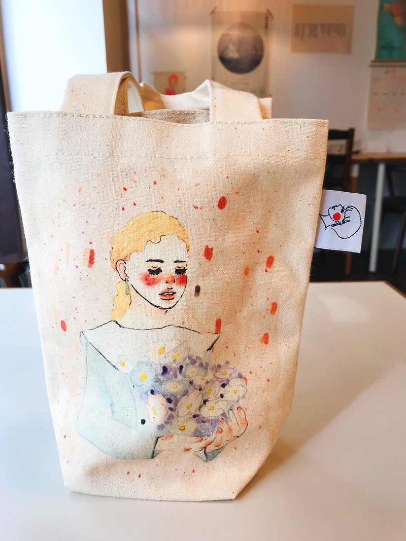 Dreamy white flower eco-friendly beverage bag - กระเป๋าถือ - ผ้าฝ้าย/ผ้าลินิน สีเหลือง