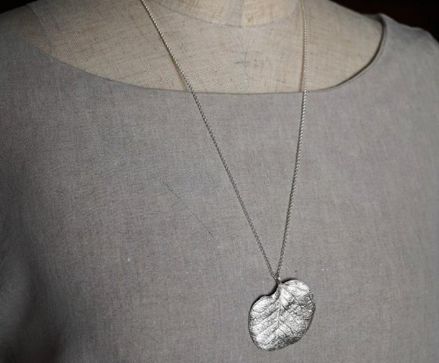 Eucalyptus leaf necklace [P073SV(NS)] - Shop ateliersimo Necklaces