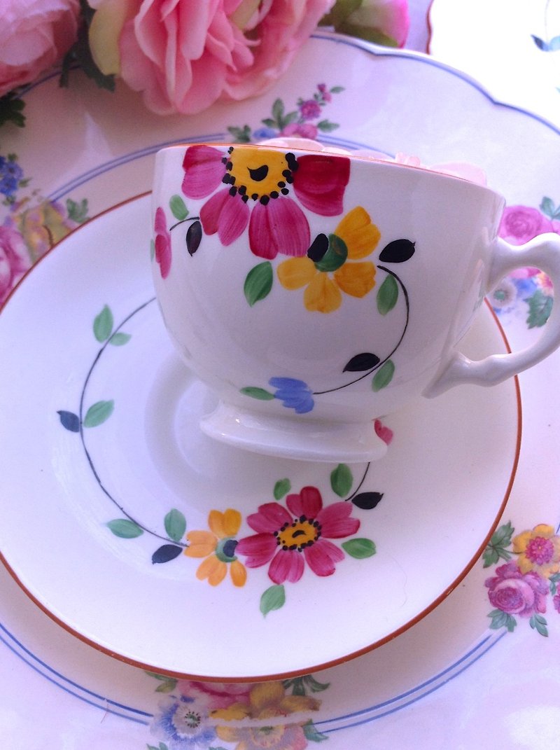 British bone china 1936 Wedgwood Group Tuscan hand-painted antique flower teacup coffee cup two-piece group - ถ้วย - เครื่องลายคราม หลากหลายสี