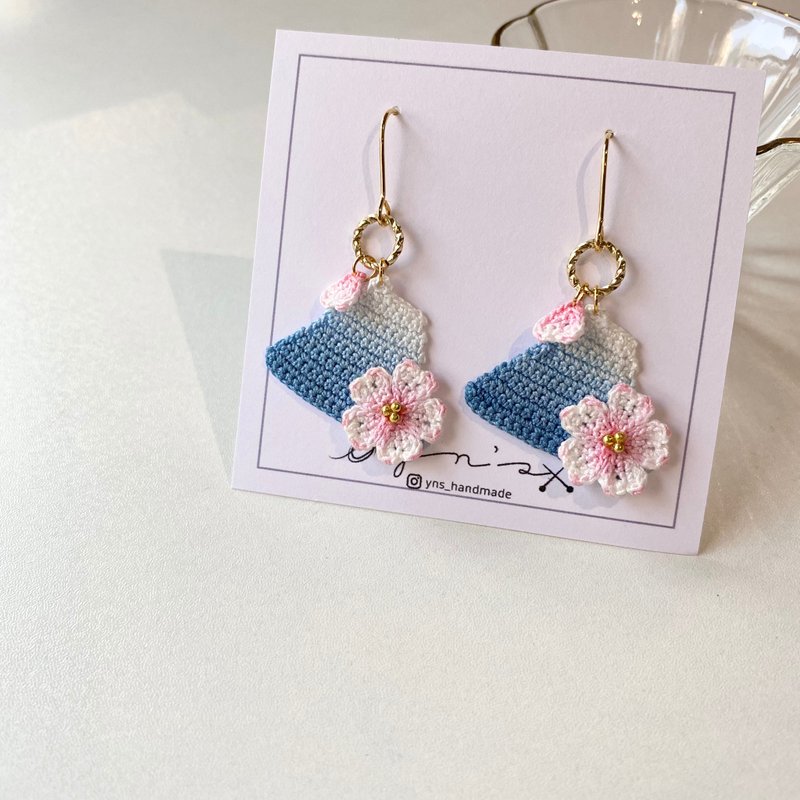 Season - Nostalgic Cherry Blossoms - Hand Crochet - ต่างหู - ผ้าฝ้าย/ผ้าลินิน 