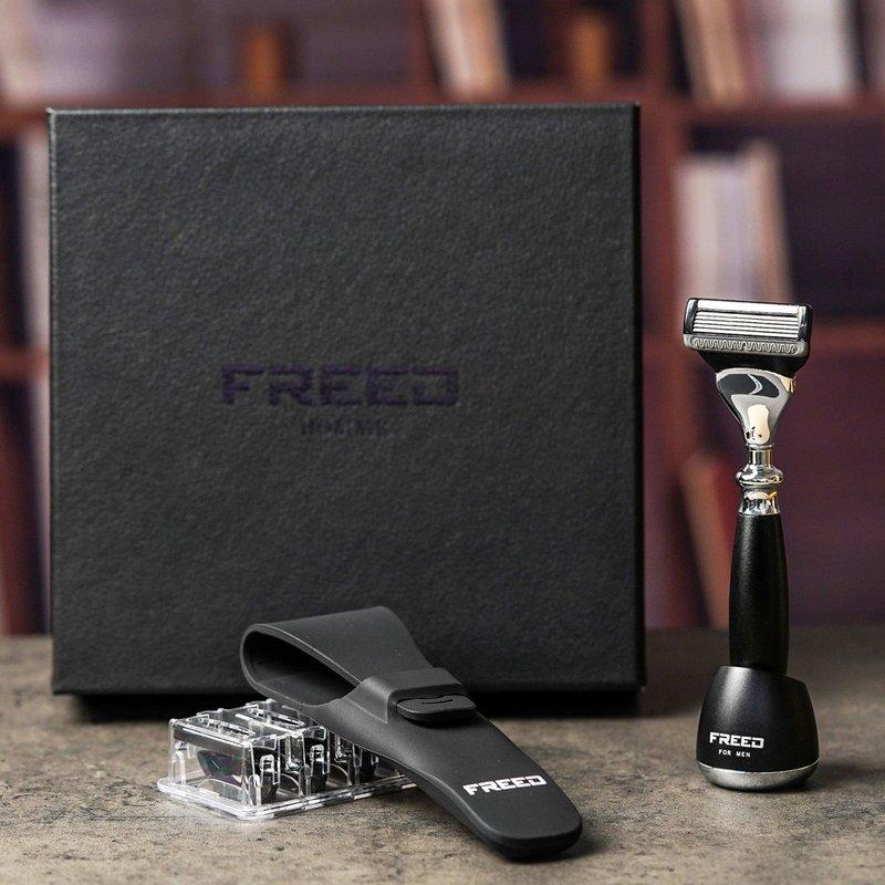 【FREED】尊爵四件組五刀式刮鬍-極致黑 現貨 客製刻字 快速出貨 - 男性保養/清潔/修容工具 - 鋁合金 黑色