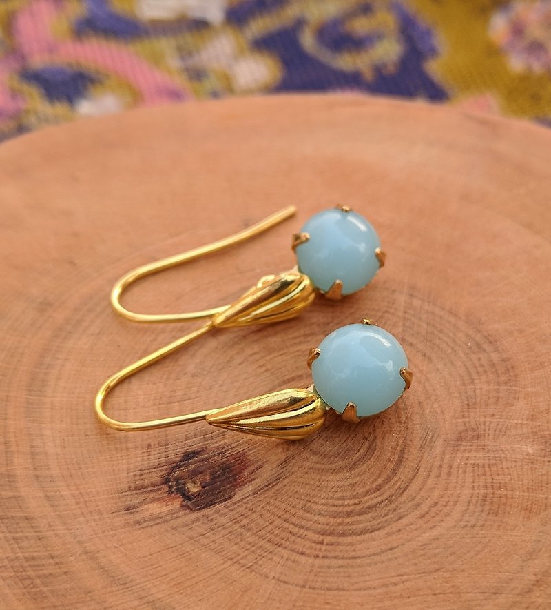 淺藍玻璃黃銅貝殼耳環 - 耳環/耳夾 - 玻璃 