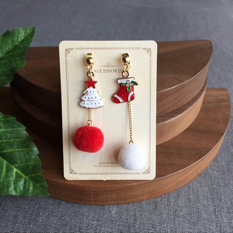 【2種戴法】禮物白色樹毛球耳環 - 耳環/耳夾 - 羊毛 紅色