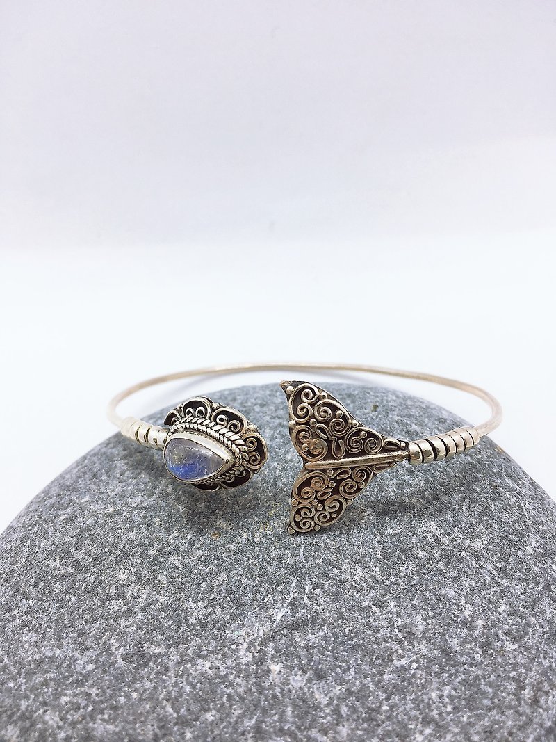 Drop Moonstone Bracelet Mermaid Tail Design Handmade in Nepal 92.5% Silver - Bracelets - Gemstone 