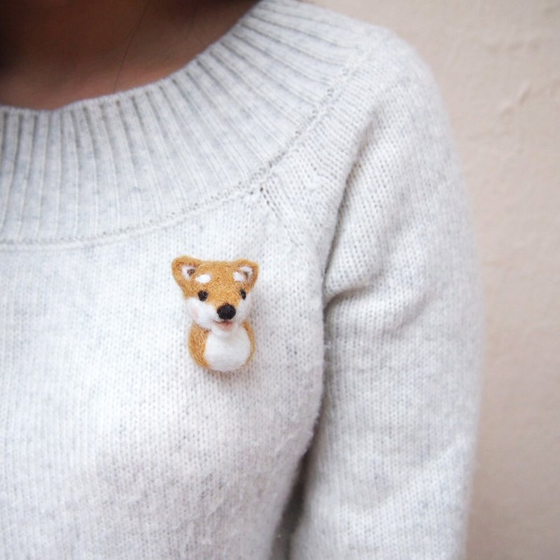 seamade - wool felt shiba inu brooch/pin - เข็มกลัด - ขนแกะ สีนำ้ตาล