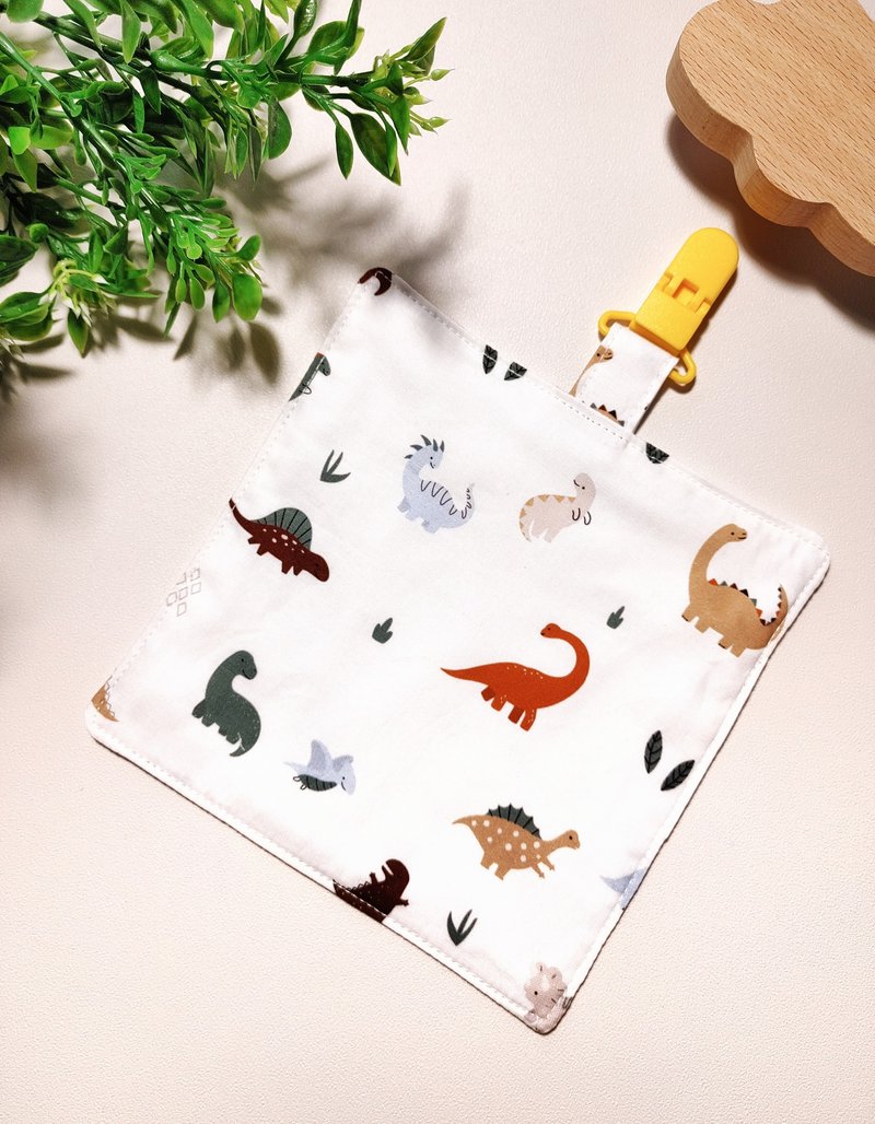 Fast shipping_Four-layer pure cotton yarn children's handkerchief/handkerchief holder/hand towel/small square towel (dinosaur) - ผ้าเช็ดหน้า - ผ้าฝ้าย/ผ้าลินิน หลากหลายสี